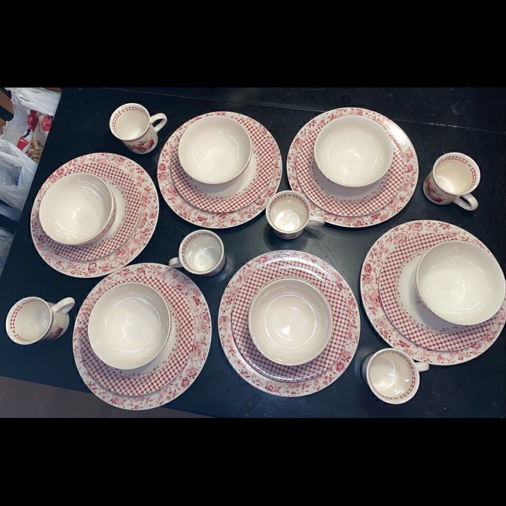 Authentic Pfaltzgraff 24 piece SET - Picture 4 of 6